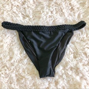 6 Shore Road by Pooja Bikini